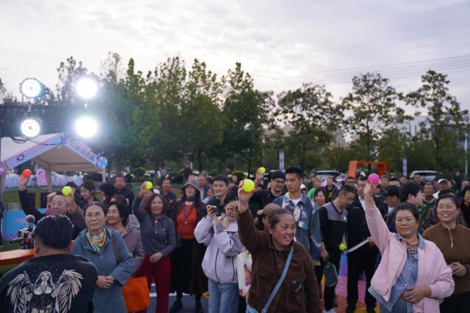 业人员, 丹东市通过